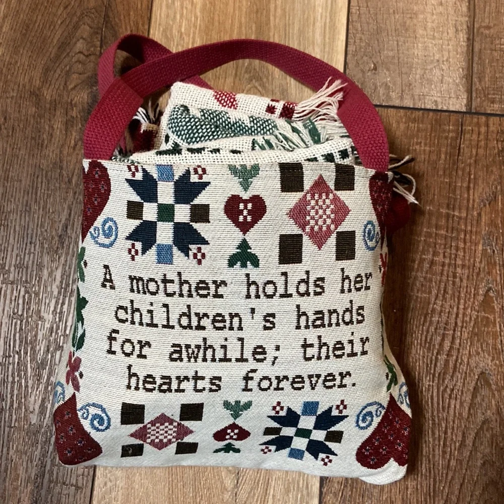 Mohawk Home Mother Gift Set Woven Blanket and Tote Bag